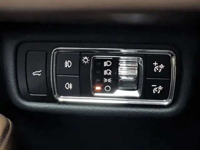Lincoln Aviator — Фото автомобиля 21