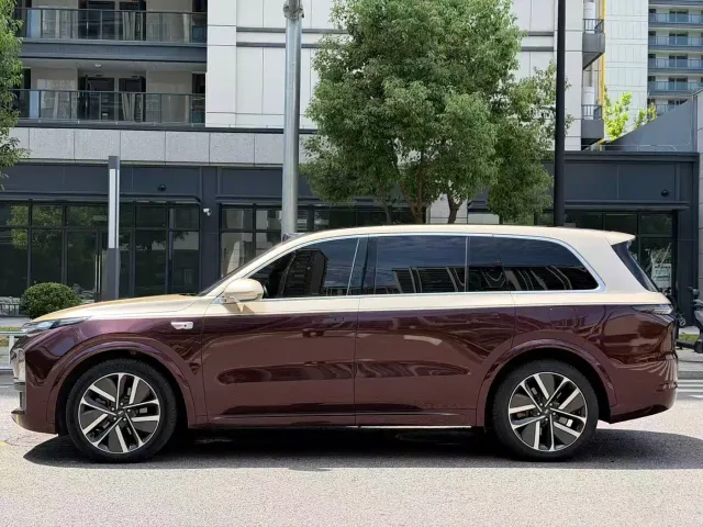 Li Auto L9 — Фото автомобиля 7