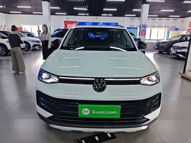 Volkswagen Tharu — Фото автомобиля 2
