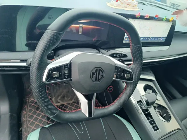 MG 7 — Фото автомобиля 7