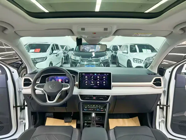 Volkswagen Tharu — Фото автомобиля 9