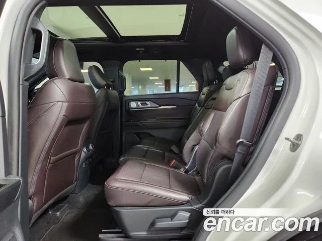 Ford Explorer 6th Gen — Фото автомобиля 11