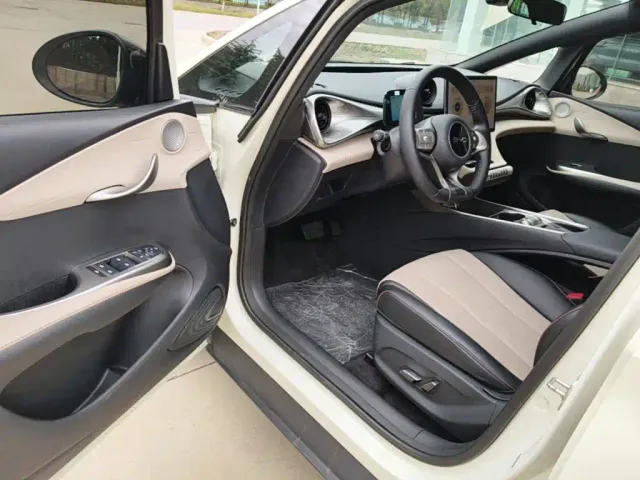 BYD Dolphin — Фото автомобиля 15