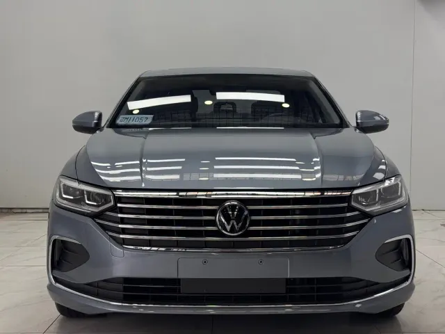 Volkswagen Lavida — Фото автомобиля 2