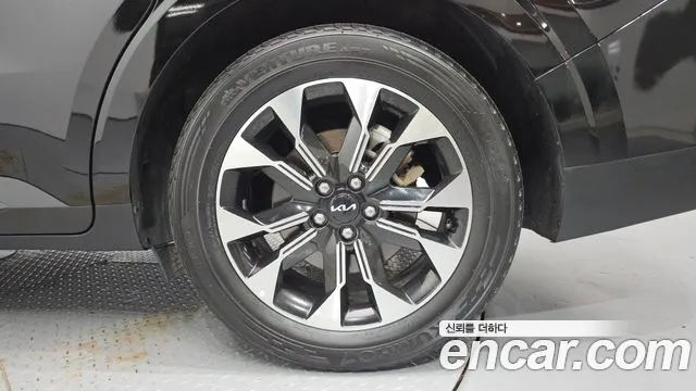 Kia Carnival Generation 4 — Фото автомобиля 6