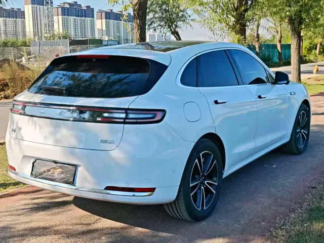 Aito M5 — Фото автомобиля 15
