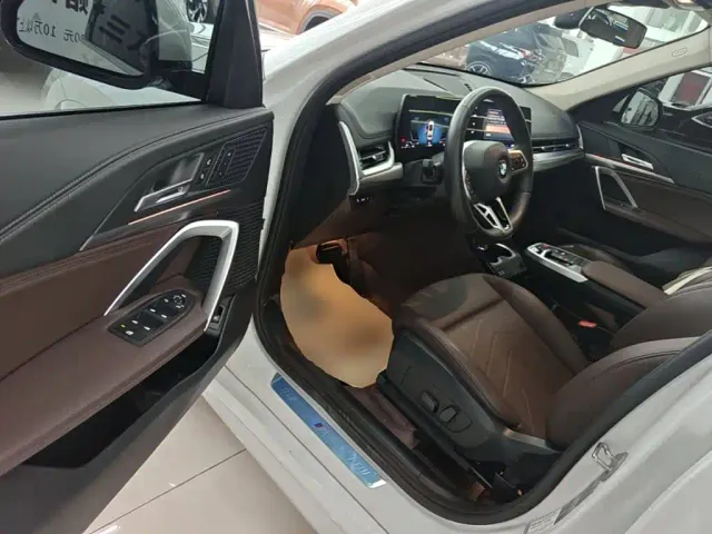 BMW X1 — Фото автомобиля 15