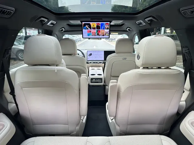 Li Auto L9 — Фото автомобиля 13