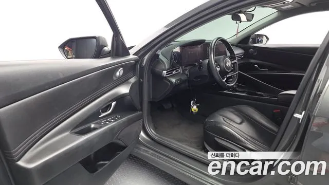 Hyundai AVANTE Новый Avante (CN7) — Фото автомобиля 10
