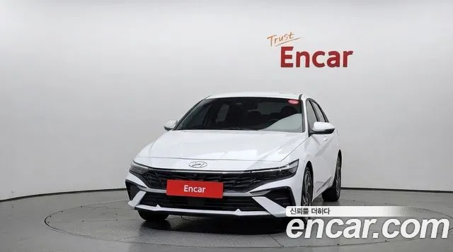Hyundai Avante — Фото автомобиля 3