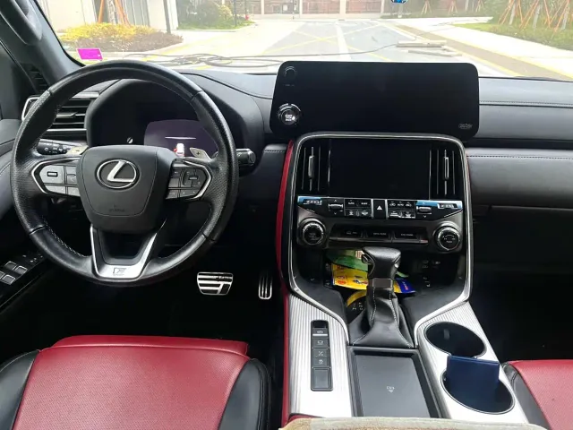 Lexus LX — Фото автомобиля 6