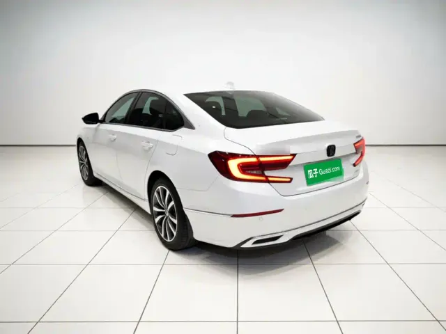 Honda Accord — Фото автомобиля 4