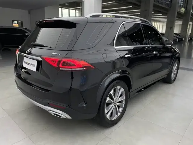 Mercedes-Benz GLE-Class — Фото автомобиля 4