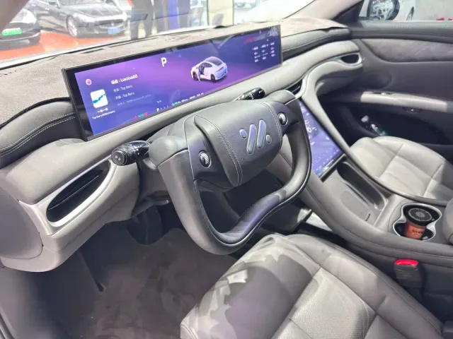 IM Motors L6 — Фото автомобиля 5