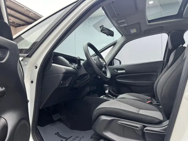 Honda Fit — Фото автомобиля 7