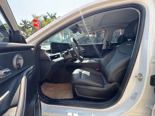 Chery Arrizo 8 — Фото автомобиля 8