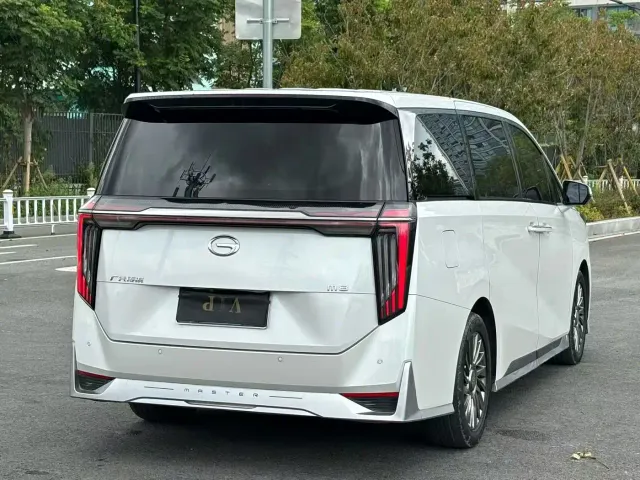 GAC Trumpchi M8 — Фото автомобиля 9