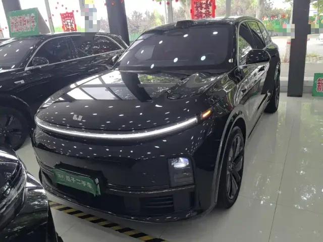 Li Auto L7 — Фото автомобиля 2
