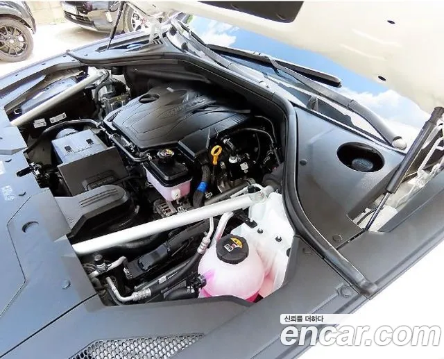 Genesis GV70 2.5T Бензин 2WD — Фото автомобиля 6