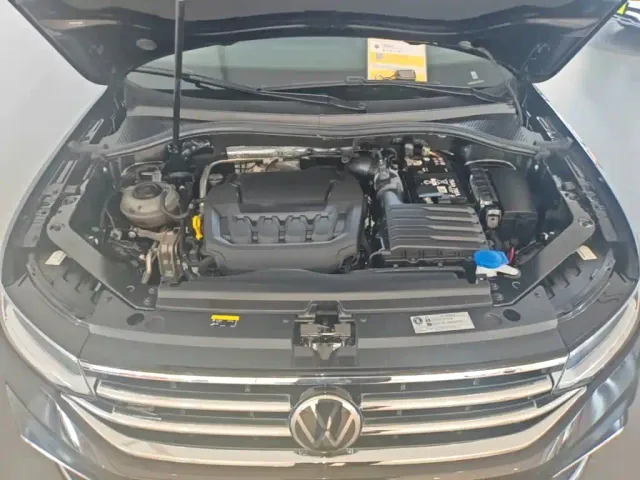 Volkswagen Tiguan L — Фото автомобиля 19