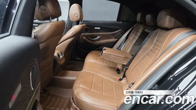 Mercedes-Benz E-Class W213 — Фото автомобиля 18
