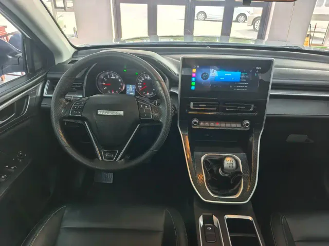 Haval M6 — Фото автомобиля 18