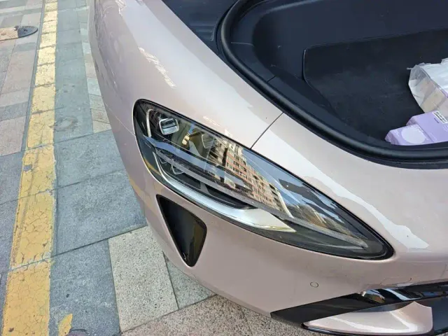Xiaomi SU7 — Фото автомобиля 7