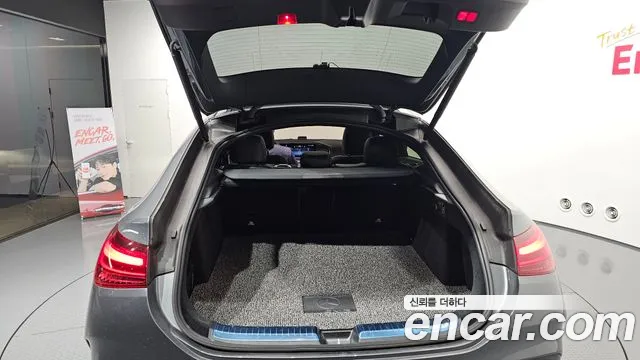 Mercedes-Benz GLE-Class — Фото автомобиля 30