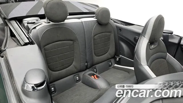 Mini Cooper Convertible — Фото автомобиля 10