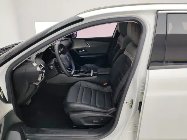 Citroen C5 X — Фото автомобиля 9