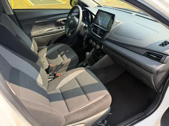 Toyota Vios — Фото автомобиля 6