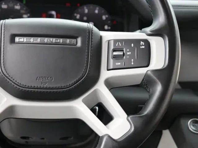 Land Rover Defender — Фото автомобиля 24
