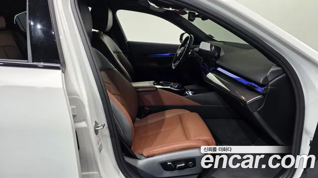 BMW i5 G60 — Фото автомобиля 17