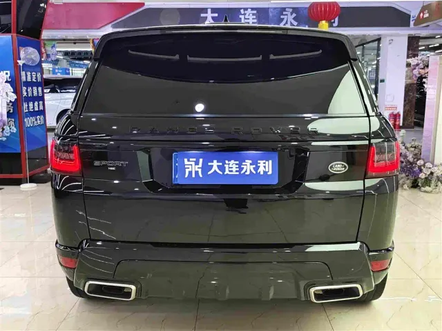 Land Rover Range Rover Sport — Фото автомобиля 15