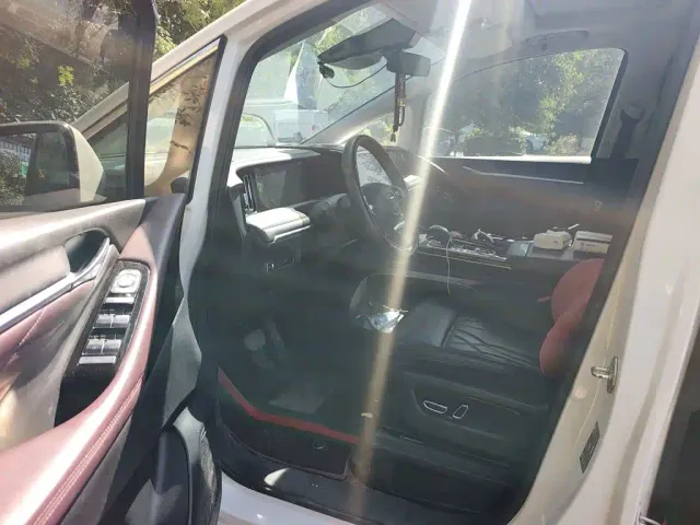 GAC Trumpchi M8 — Фото автомобиля 13