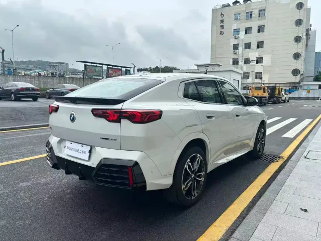BMW X2 — Фото автомобиля 5