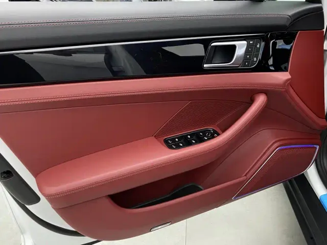 Porsche Panamera — Фото автомобиля 15