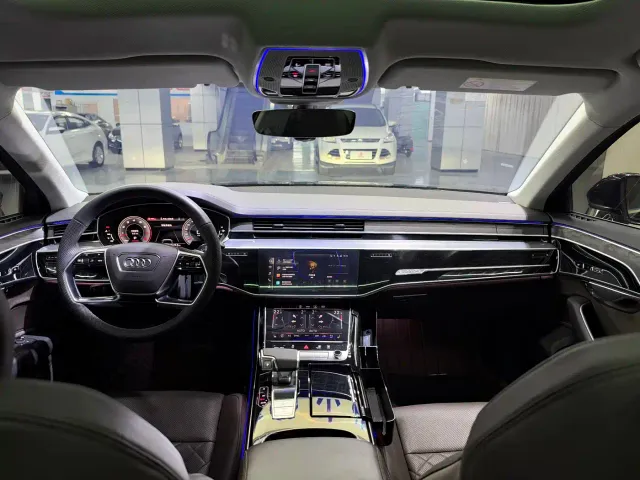 Audi A8 — Фото автомобиля 6