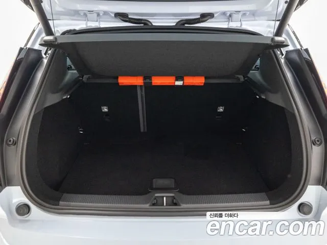 Volvo EX30 — Фото автомобиля 20
