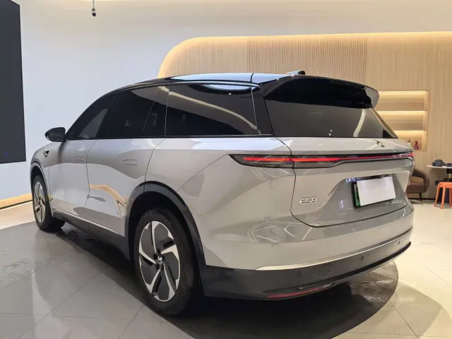 Nio ES8 — Фото автомобиля 4
