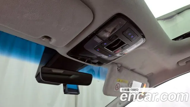 Hyundai Staria Staria 4WD Lounge 9 мест — Фото автомобиля 28