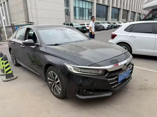 Фотография автомобиля — Honda Accord