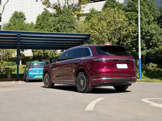 Aito M7 — Фото автомобиля 7