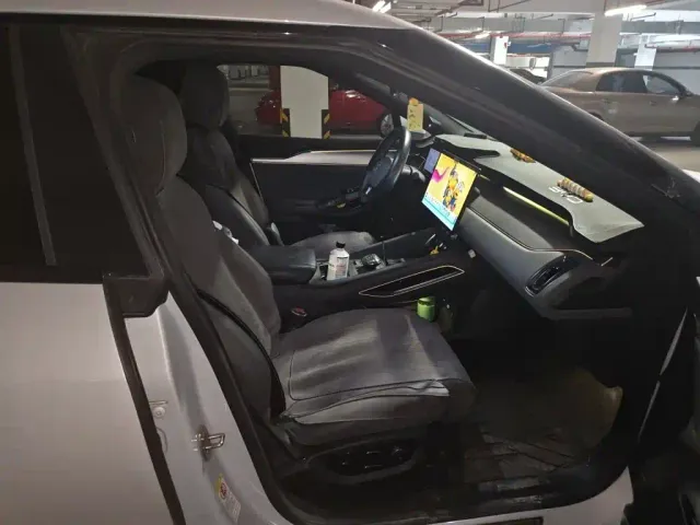 BYD Song L EV — Фото автомобиля 17