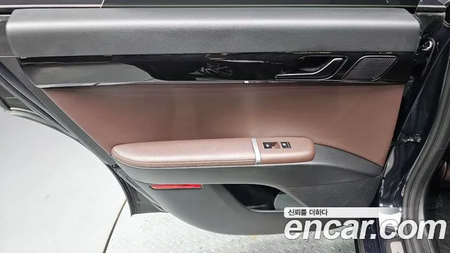 Hyundai Grandeur GN7 — Фото автомобиля 14