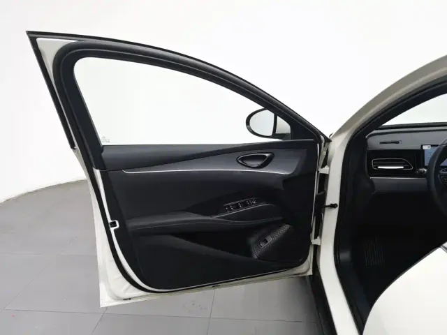 BYD Seal 06 — Фото автомобиля 8