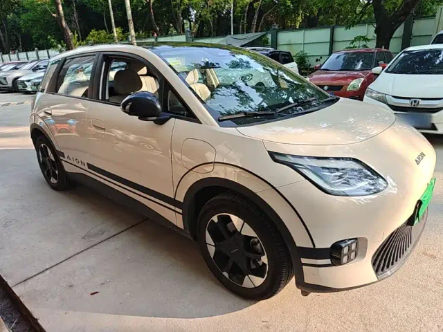 GAC Aion UT — Фото автомобиля 3