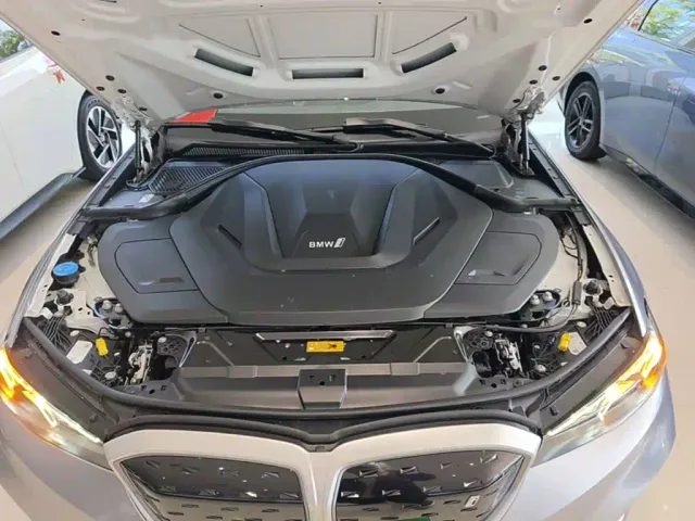 BMW i3 — Фото автомобиля 19