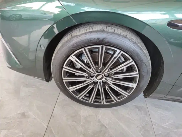 Geely Galaxy Xingyao 8 — Фото автомобиля 22