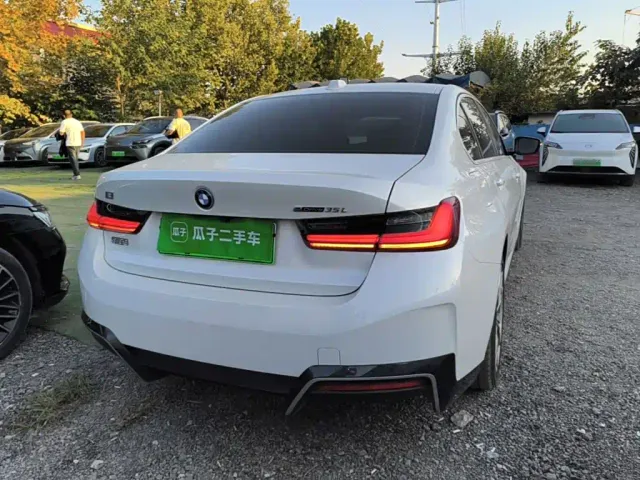 BMW i3 — Фото автомобиля 6